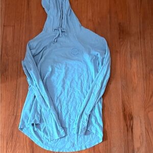 🐋 Vineyard Vines Pale Blue Logo Tee 🐋